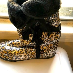 Boots faux fur flat bottom animal print sequins